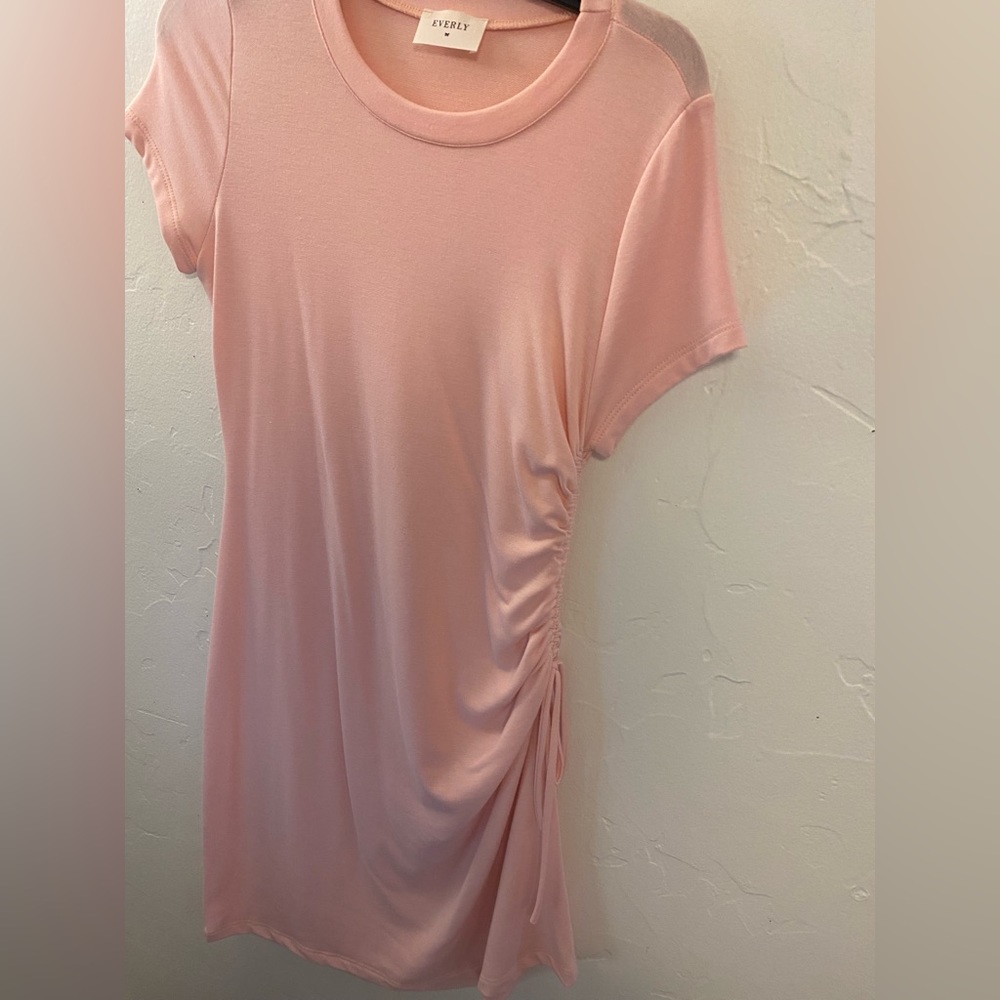 Everly size medium light pink short sleeve dress